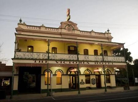 The Victoria Hotel รัทเธอร์เกล็น ภายนอก รูปภาพ
