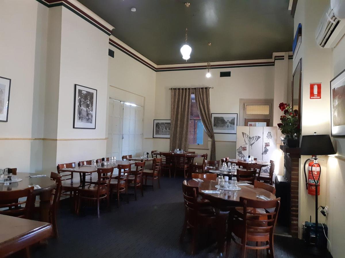 The Victoria Hotel รัทเธอร์เกล็น ภายนอก รูปภาพ